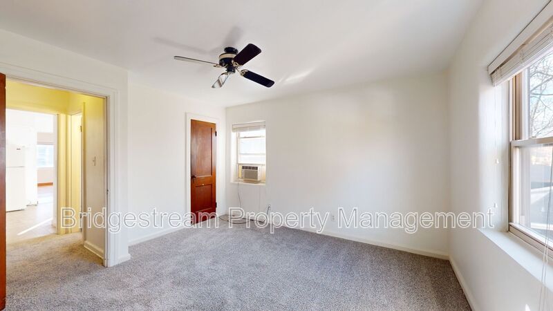 1413 Old Ln Ave unit 3 – photo 4