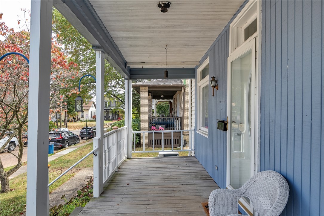 713 Clinton Pl – photo 4