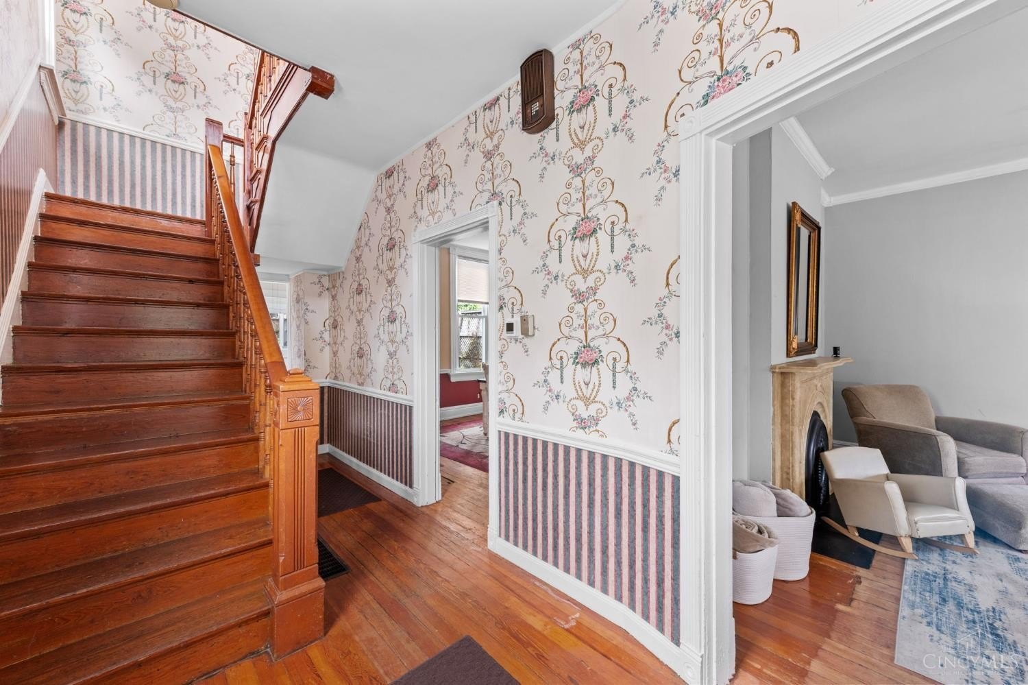 3847 Burwood Ave – photo 4