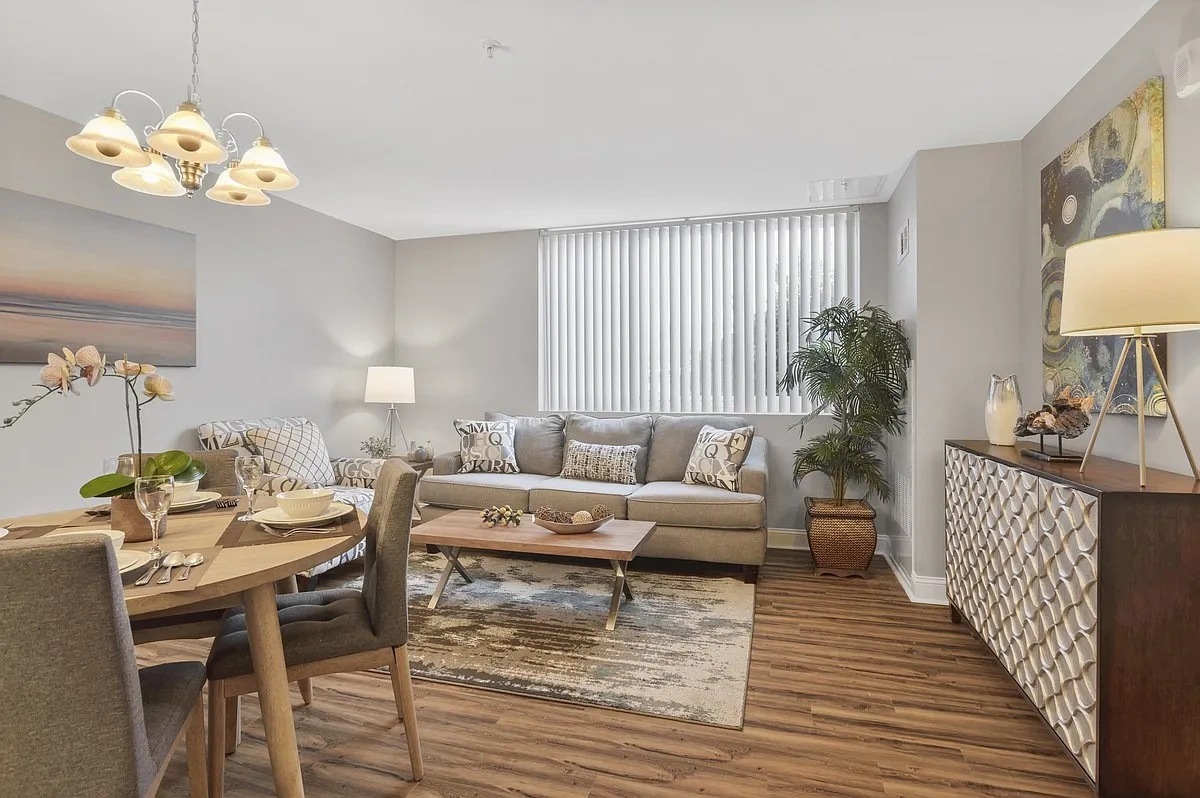 The Phoenix Apartments – photo 1