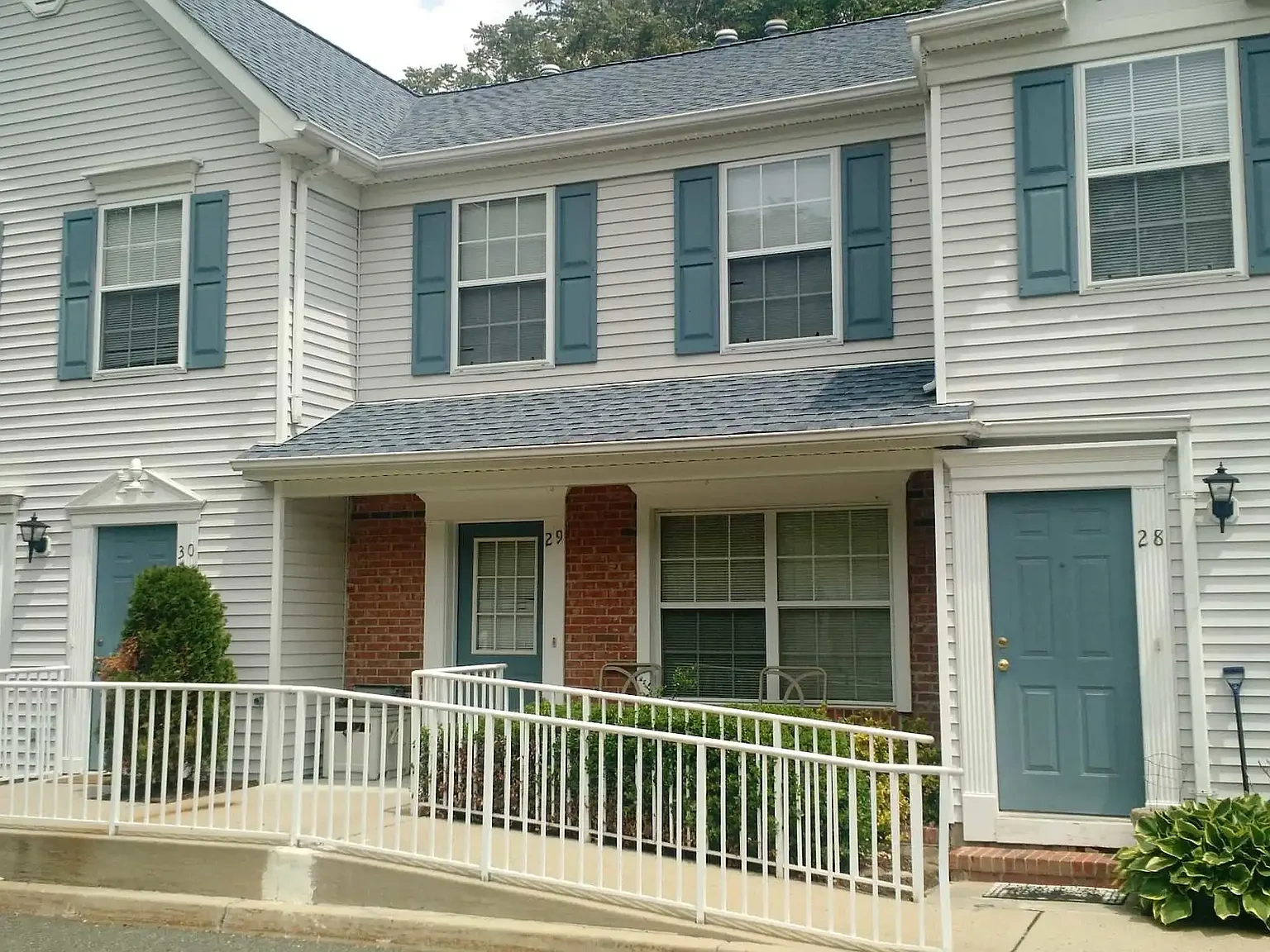 Victoria Village Apartments – photo 3