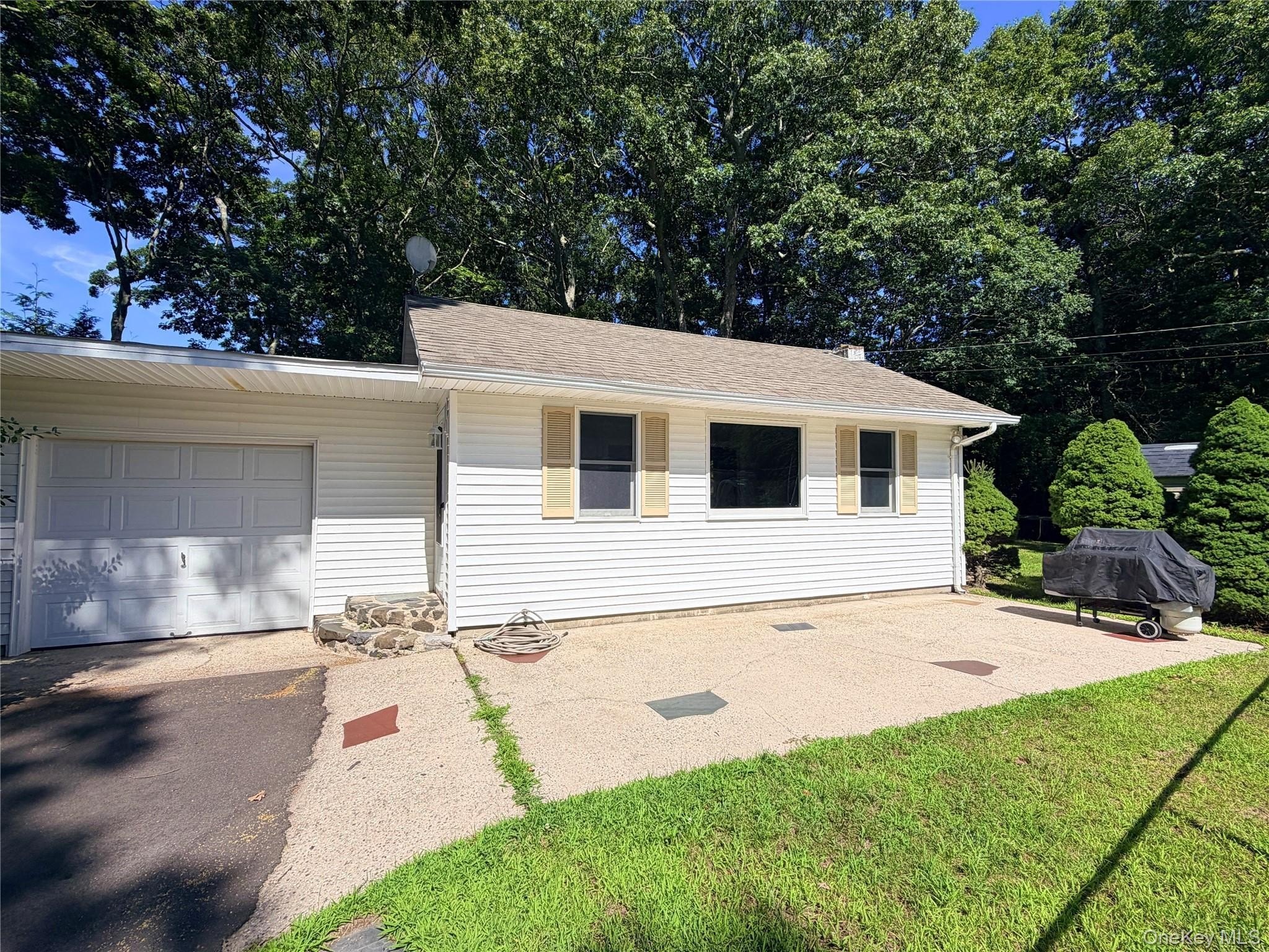 40 Hampton St – photo 1
