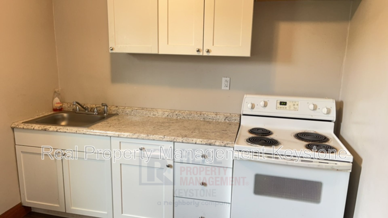 122 E 16th Ave unit 2 – photo 2