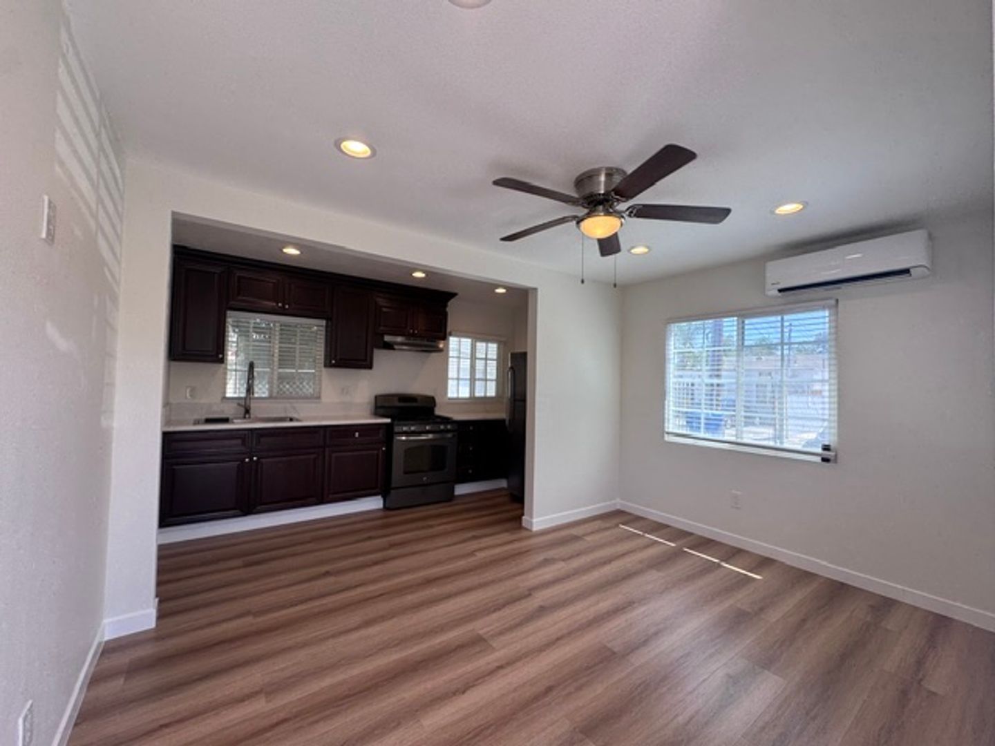 1600 Sherman Pl unit SHERMAN1600-B – photo 2