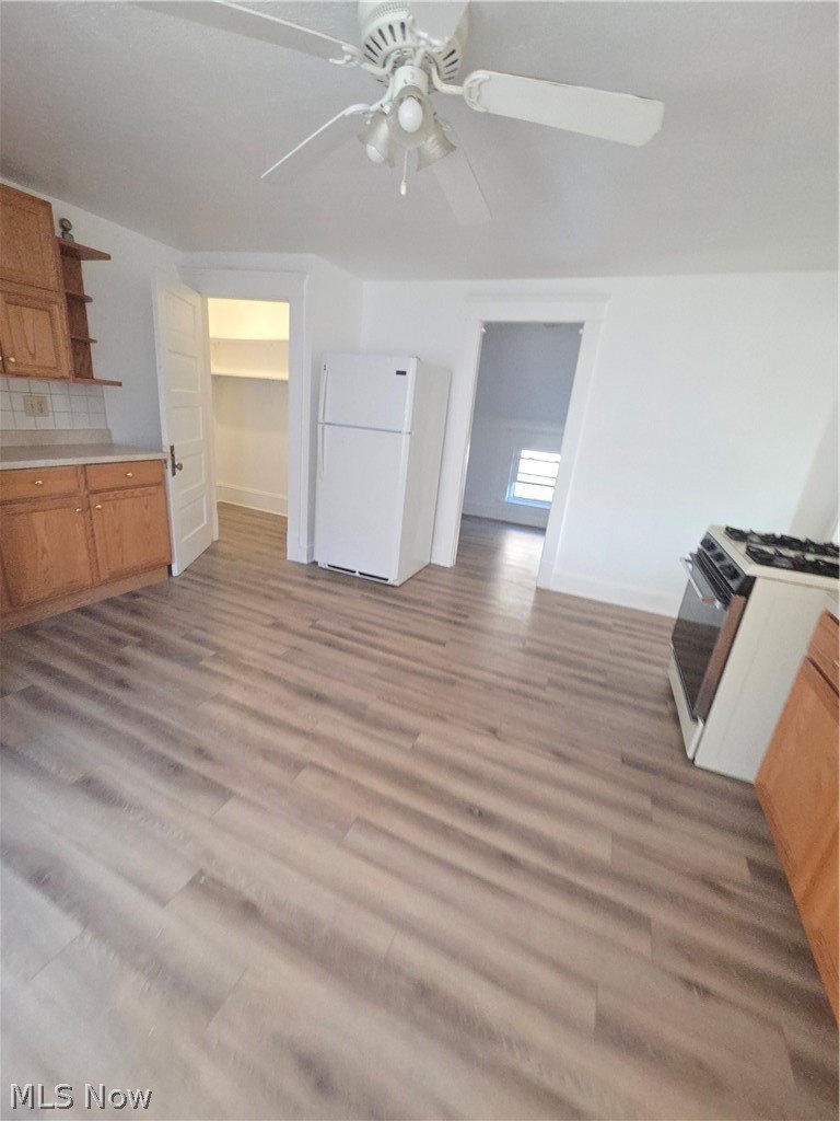 3803 E 50th St #UP – photo 3