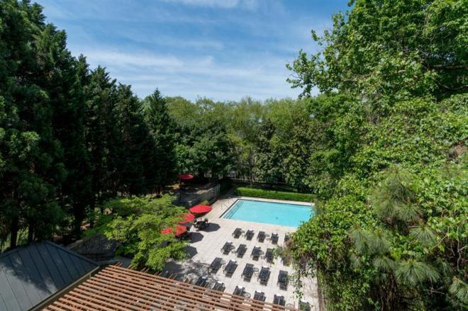 2124 Gables Dr NE – photo 5