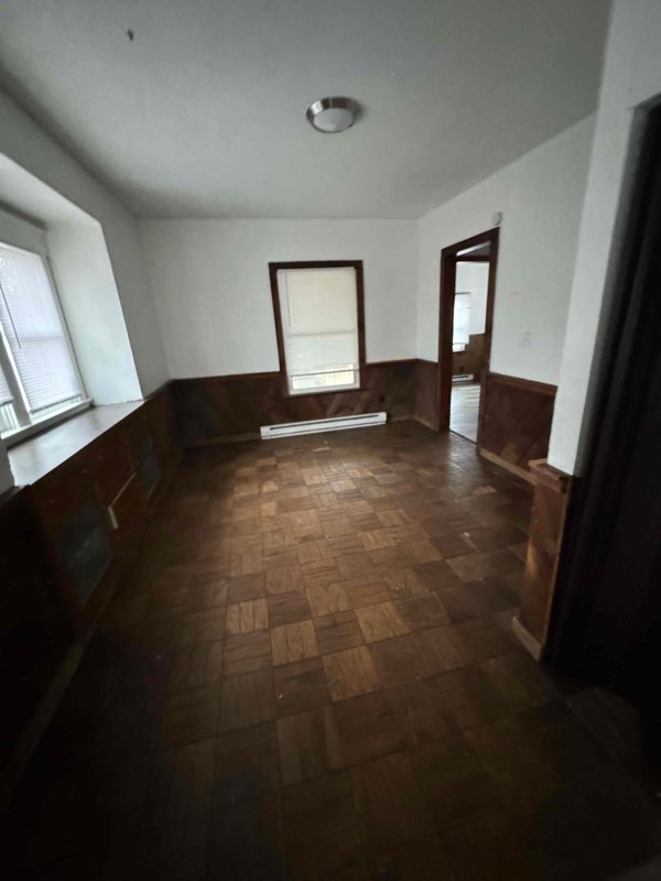705 Clark St – photo 3
