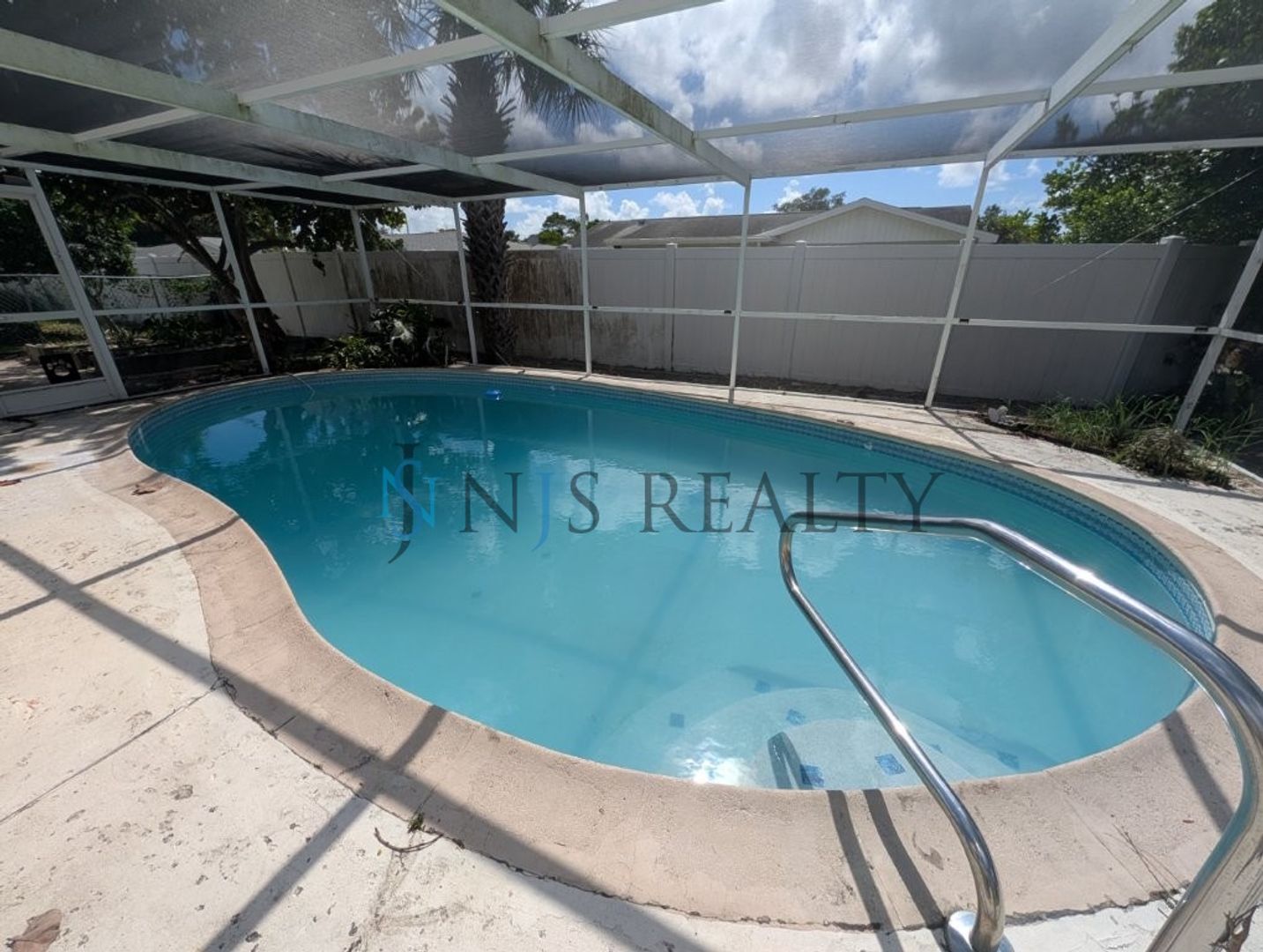 1203 Maybury Dr – photo 2