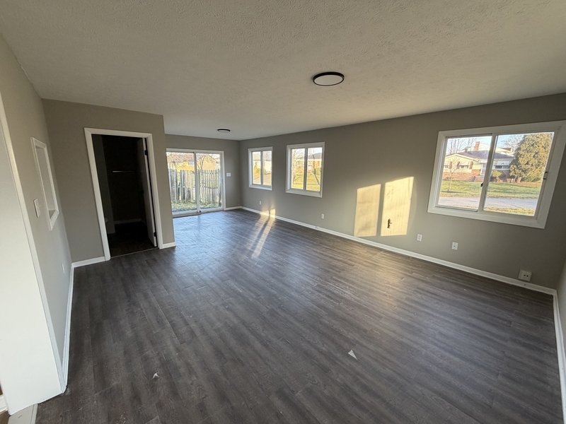4300 E 175th St – photo 4