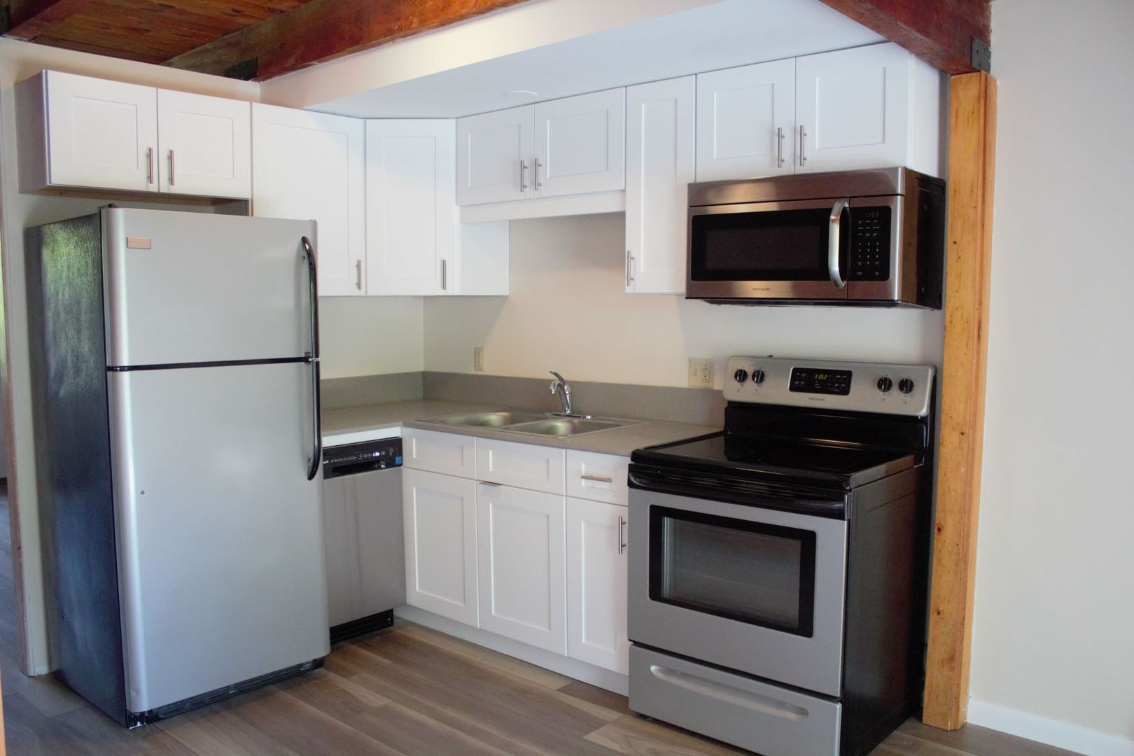 324 Spencer Rd – photo 5