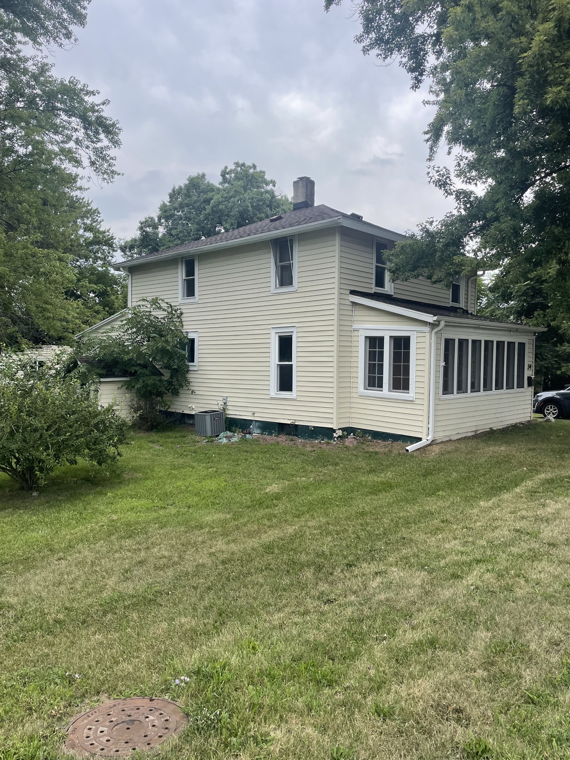 34 Oak St – photo 1