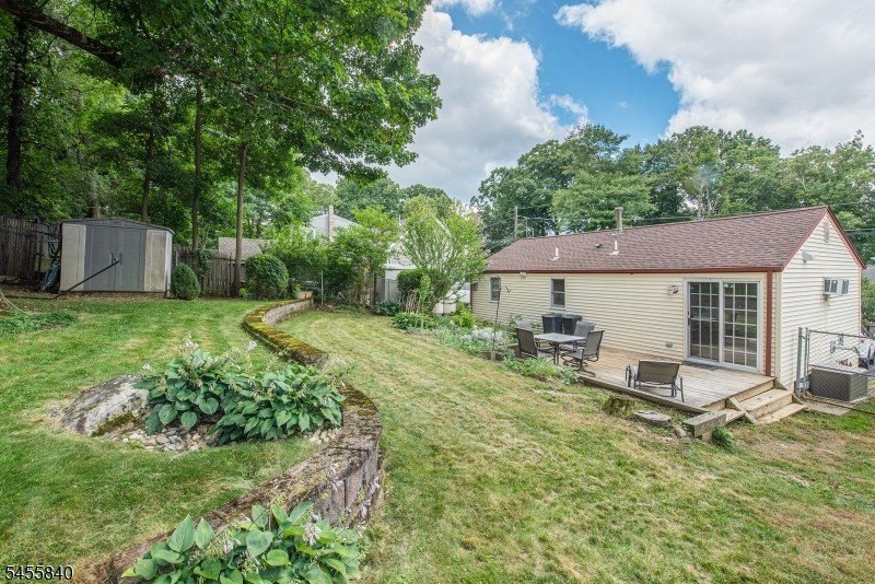 97 New York Ave – photo 2