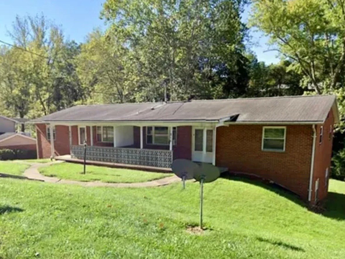 915 Colegate Dr unit B – photo 1