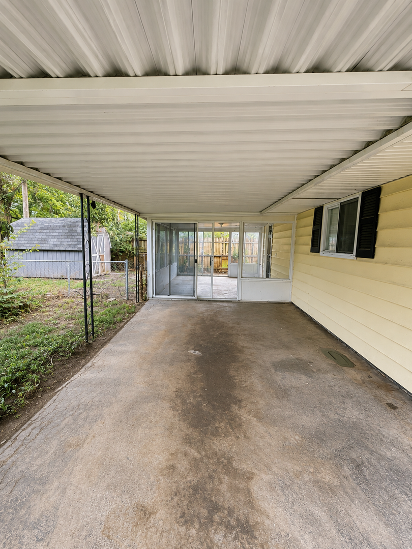 3251 Hilock Ct – photo 2