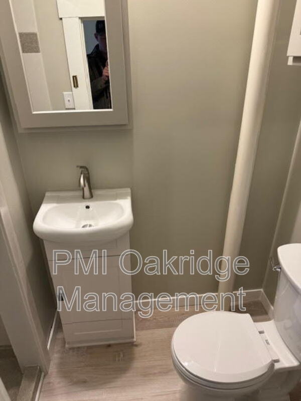 104 W 1st St – photo 3
