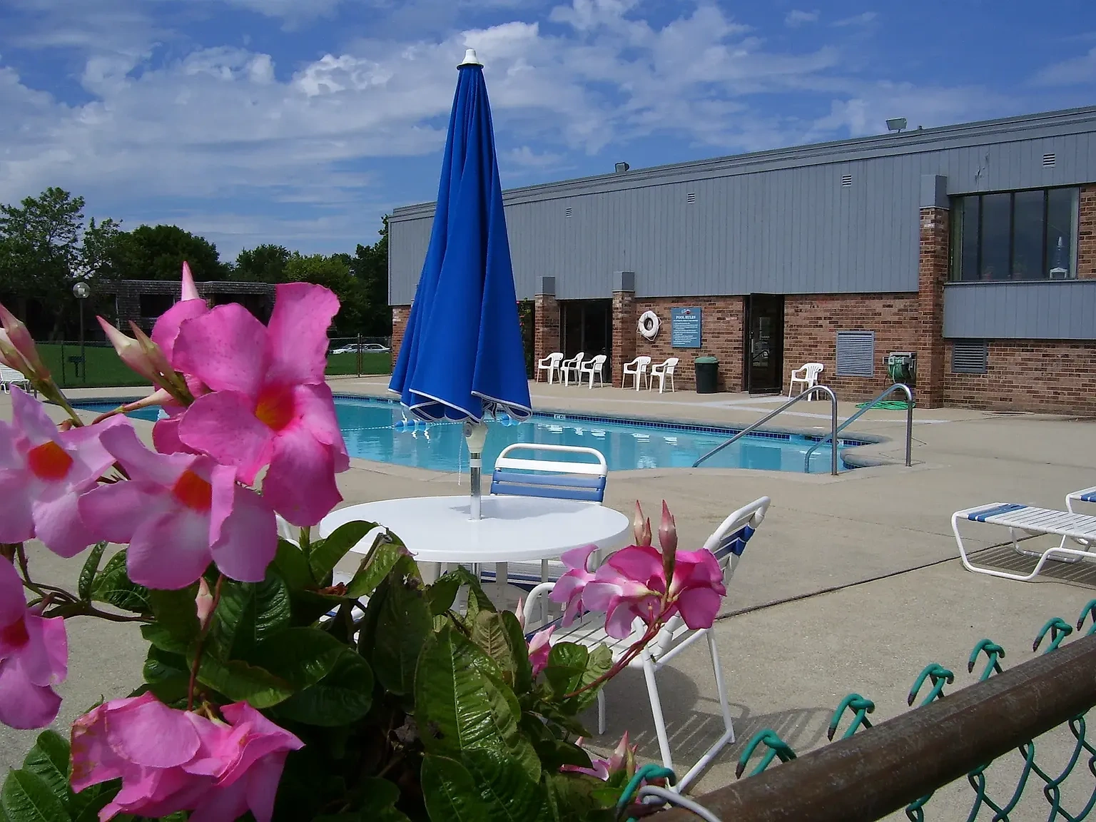 The Concord Apartments – photo 2