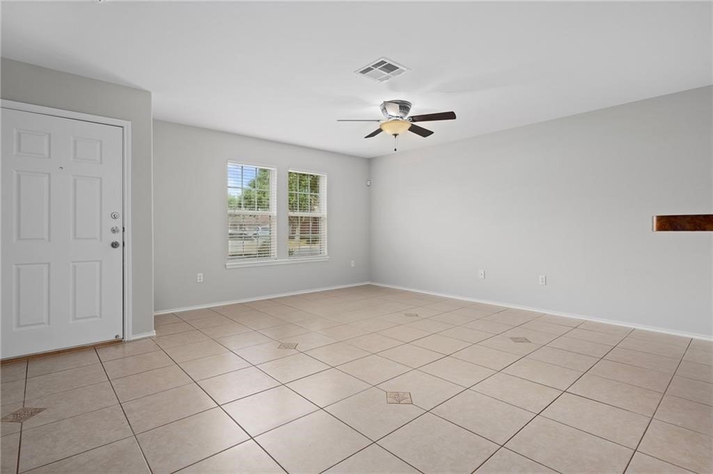 426 Oak Harbor Dr – photo 4