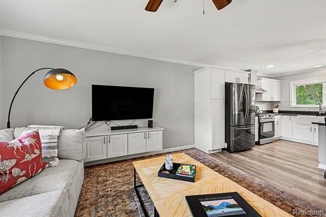 2104 Highfield Rd – photo 3