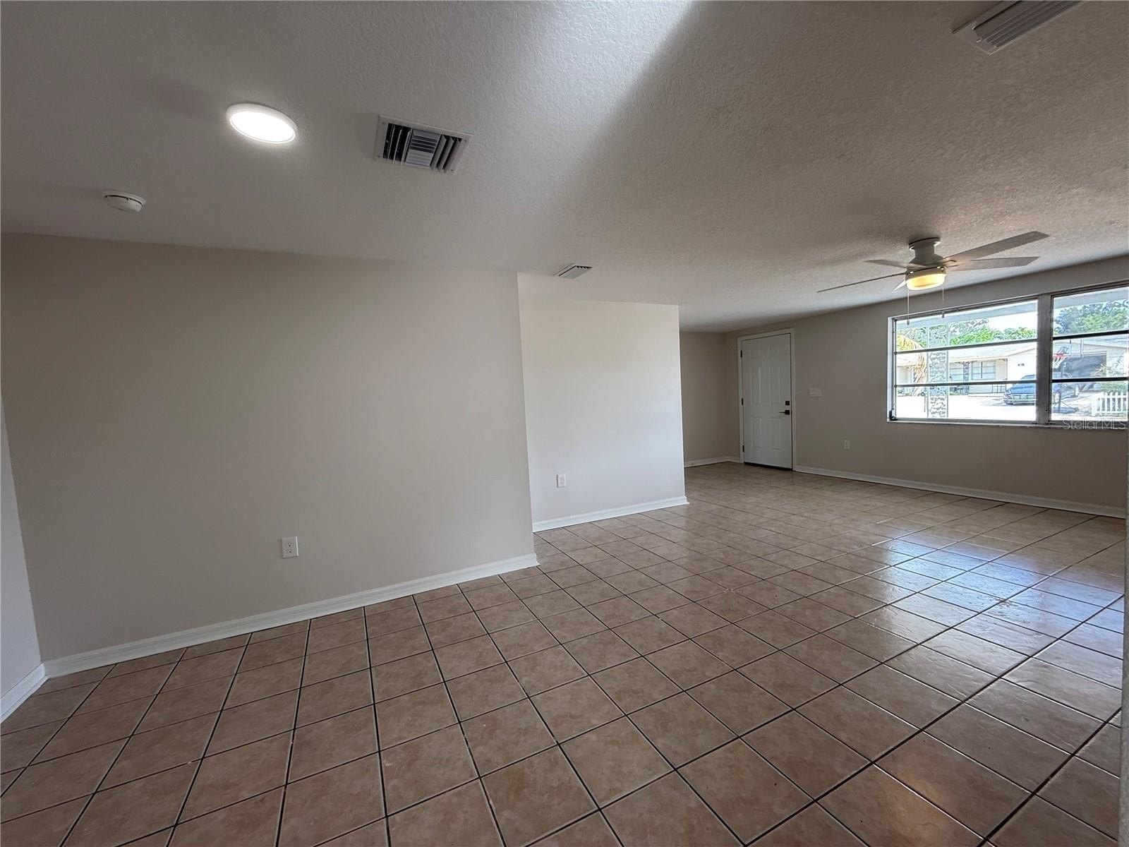 5241 Sparrow Dr – photo 5