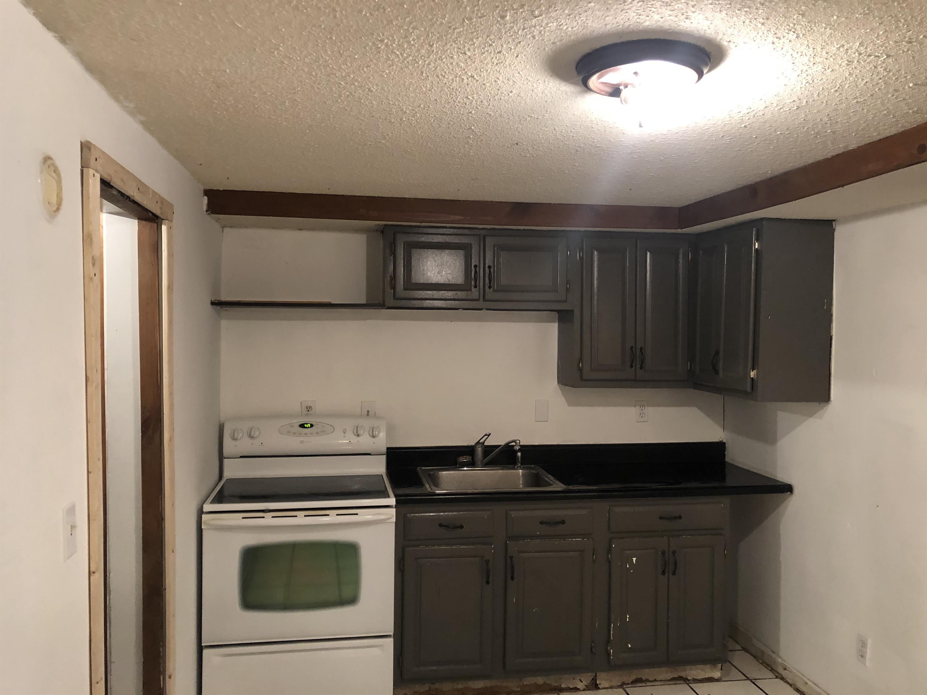 345 Walnut St – photo 5