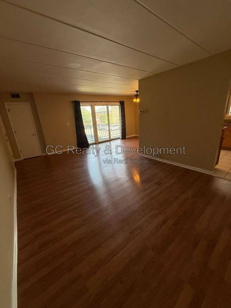 14810 Kenton Ave unit 2E – photo 4
