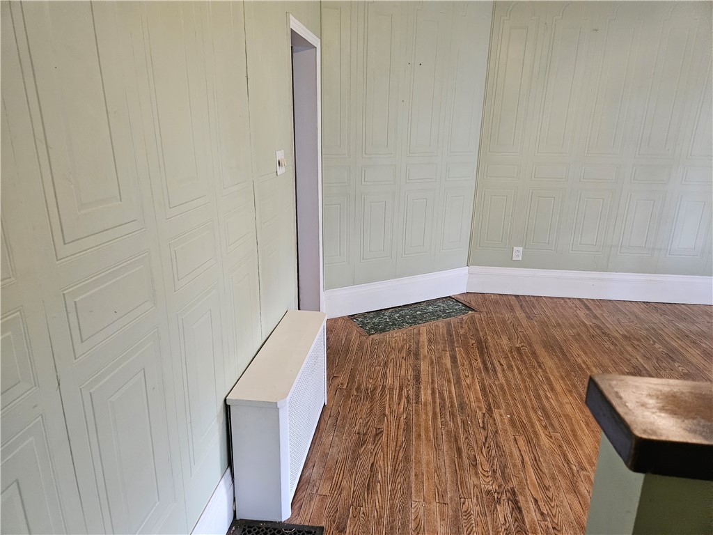 124 Lincoln Ave unit 2 – photo 4