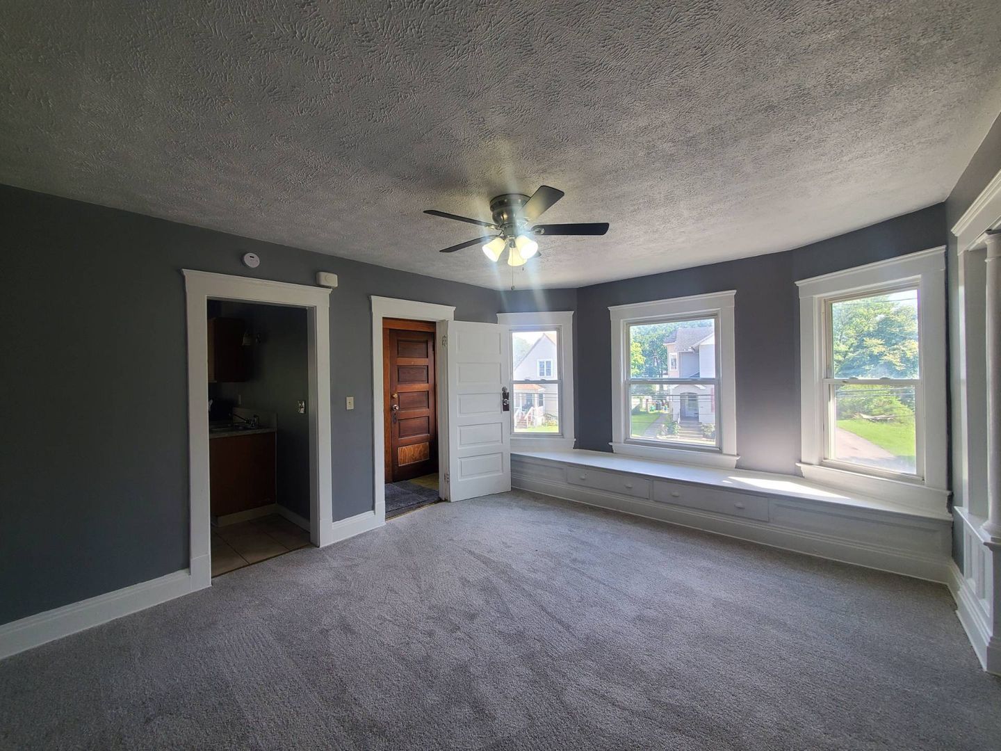 4265 W 36th St unit Unit up – photo 5