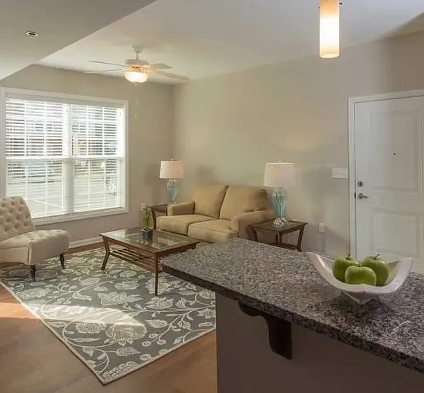 Westmont Apartments – photo 4