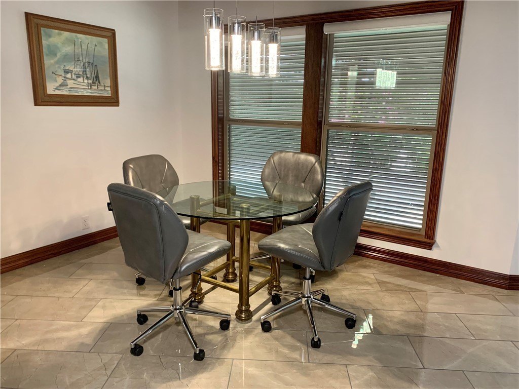 5926 S Alameda St – photo 4