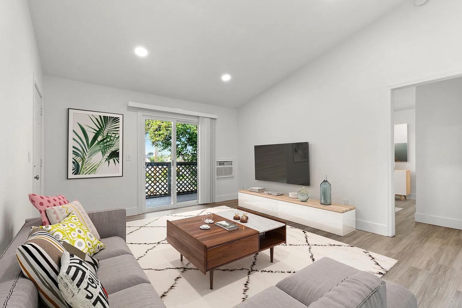 The Huntley Apartments – photo 1
