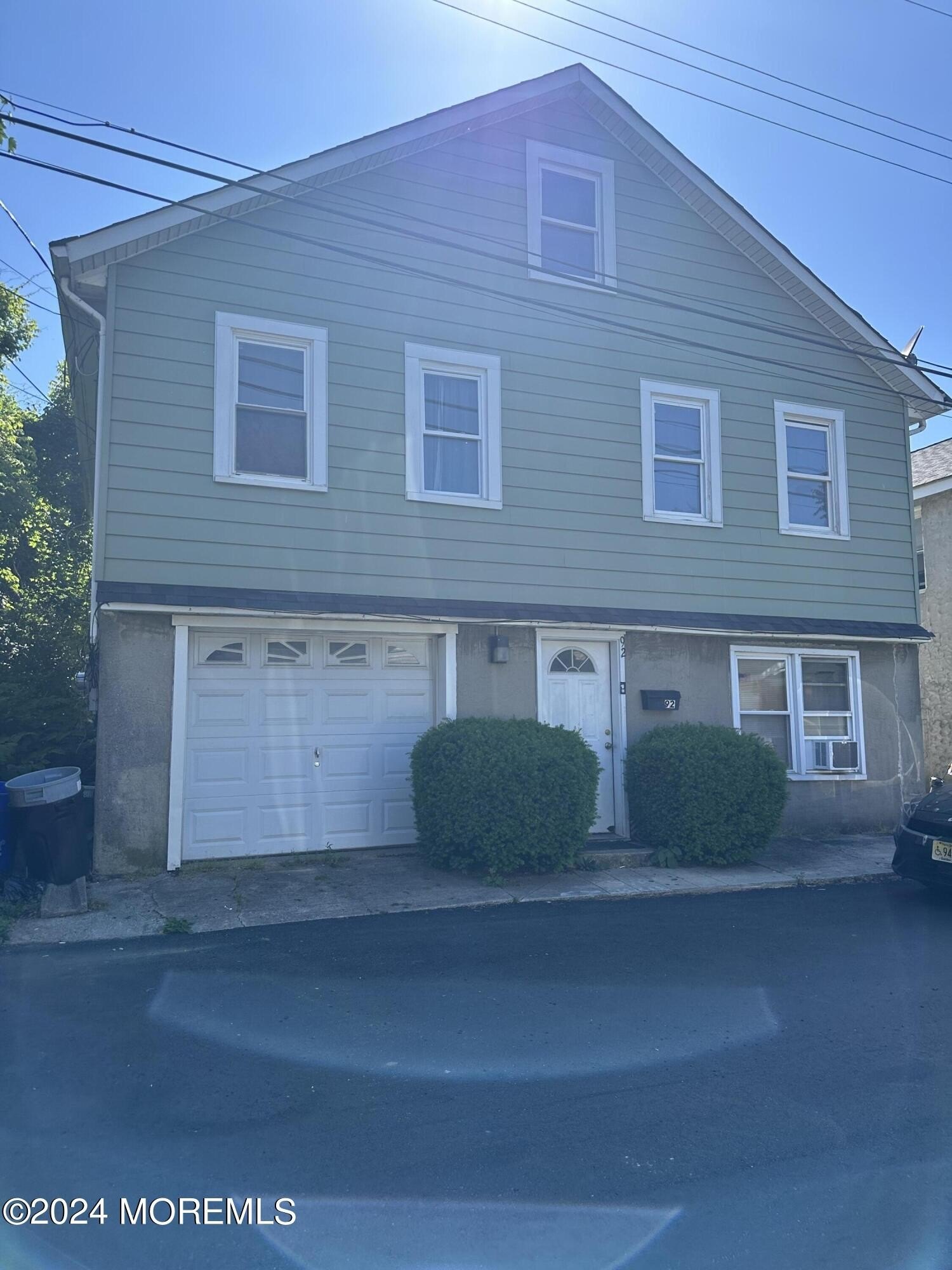 92 Laurel St #B – photo 1