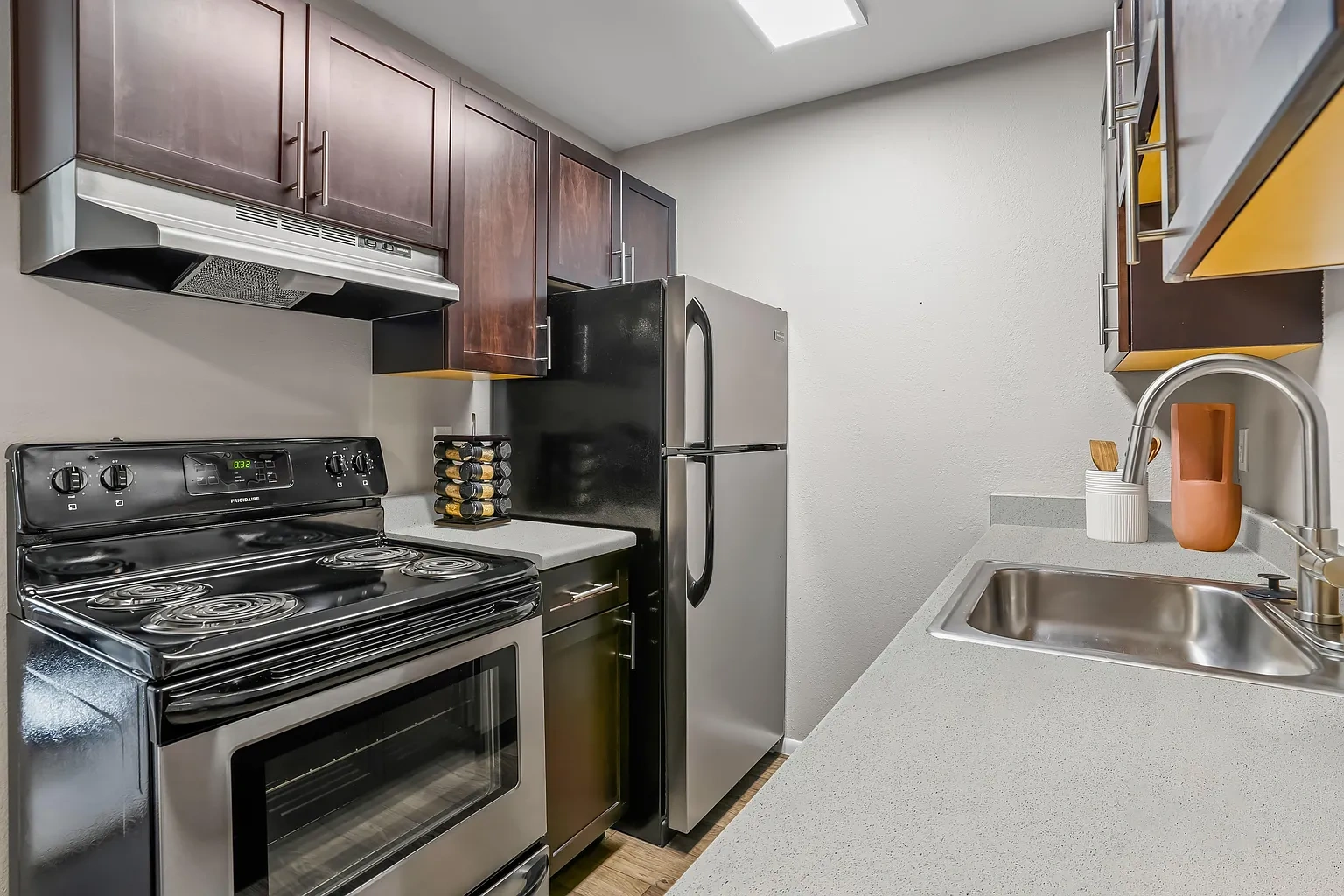 Callaway Apartments – photo 3