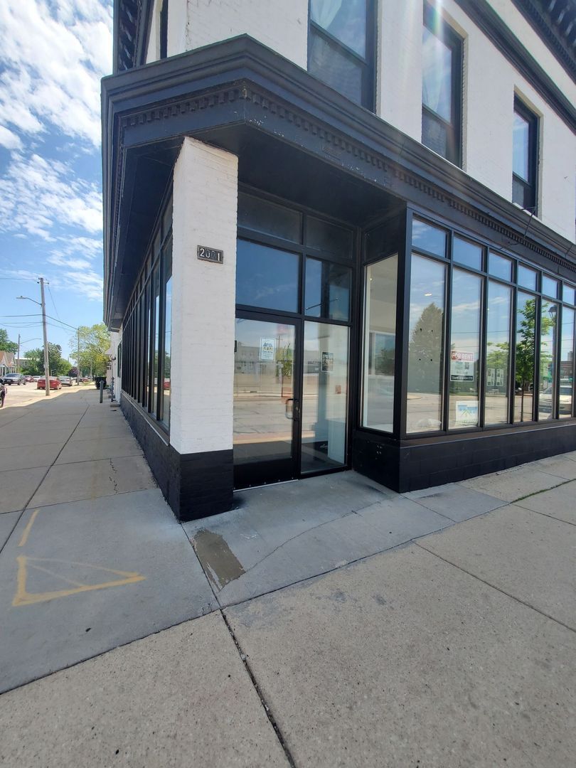 2001 10th Ave unit 207 – photo 1