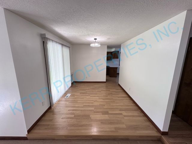 18660 Roundtree Dr – photo 3