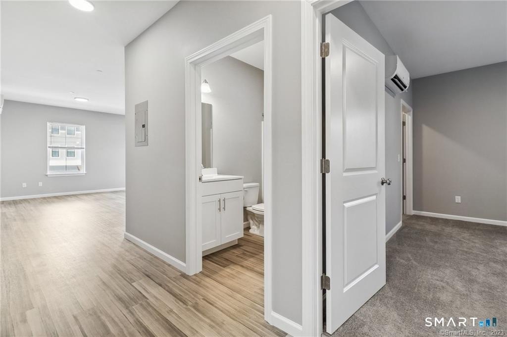 10 Steele Blvd #204 – photo 2