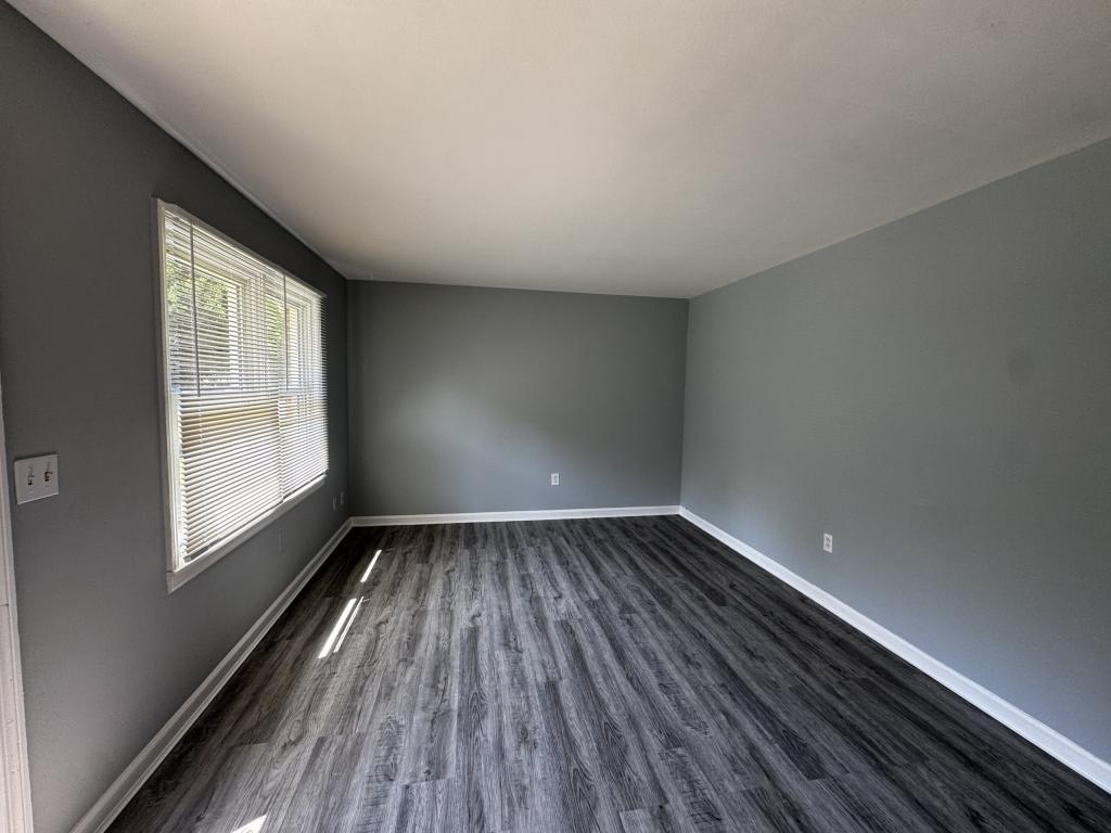 2085 Cosmos Dr – photo 5