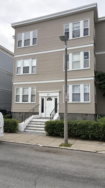 27 Hosmer St unit 1 – photo 1