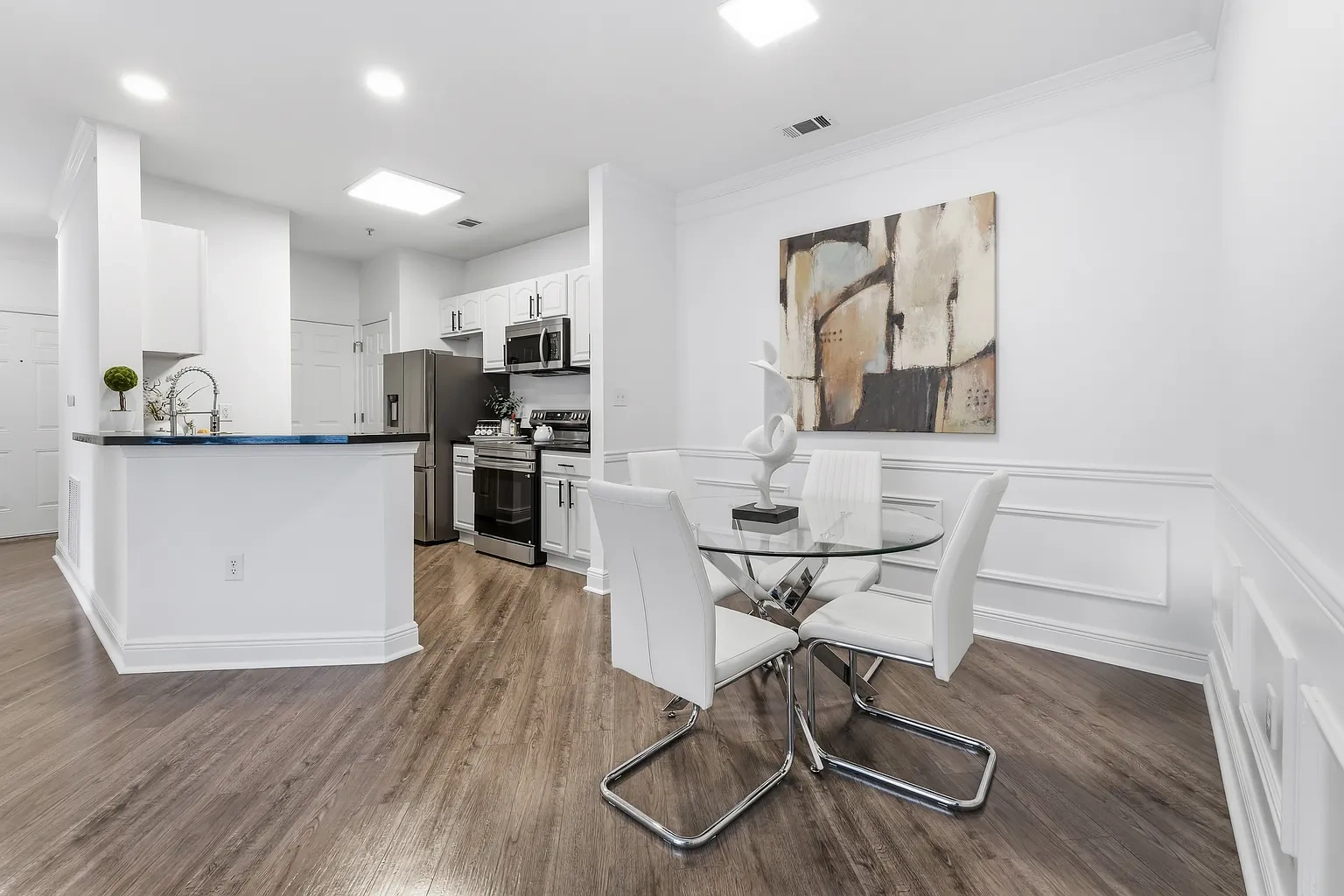 The Regent Apartment Homes – photo 1