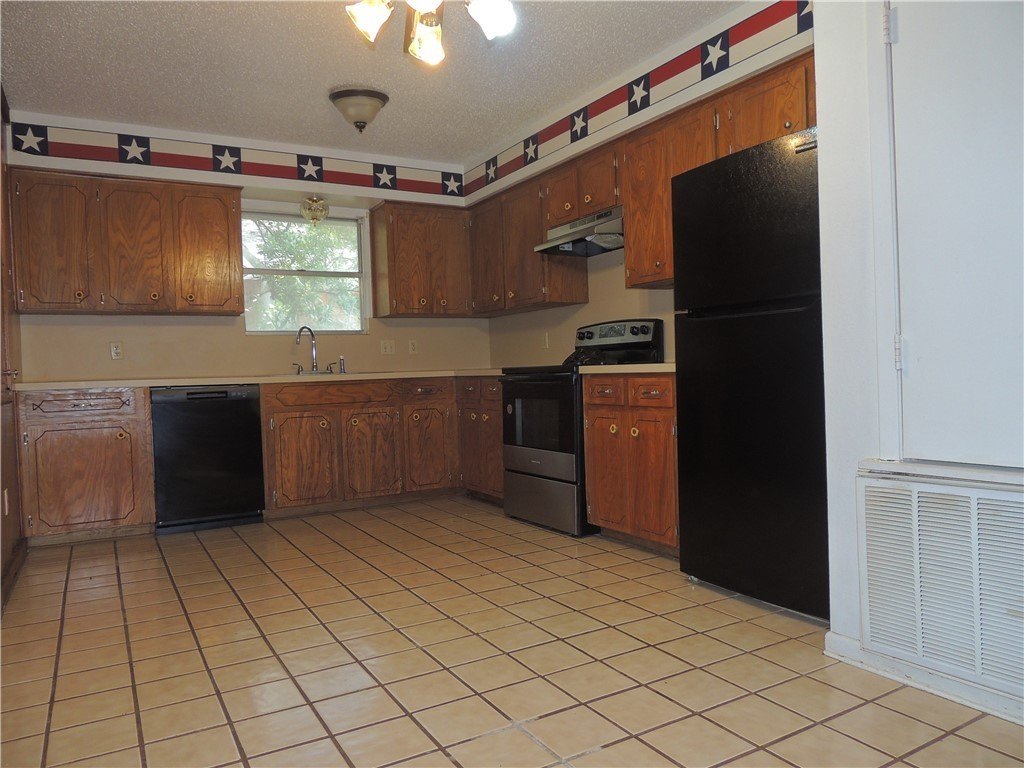 2187 Glenwood Dr – photo 3