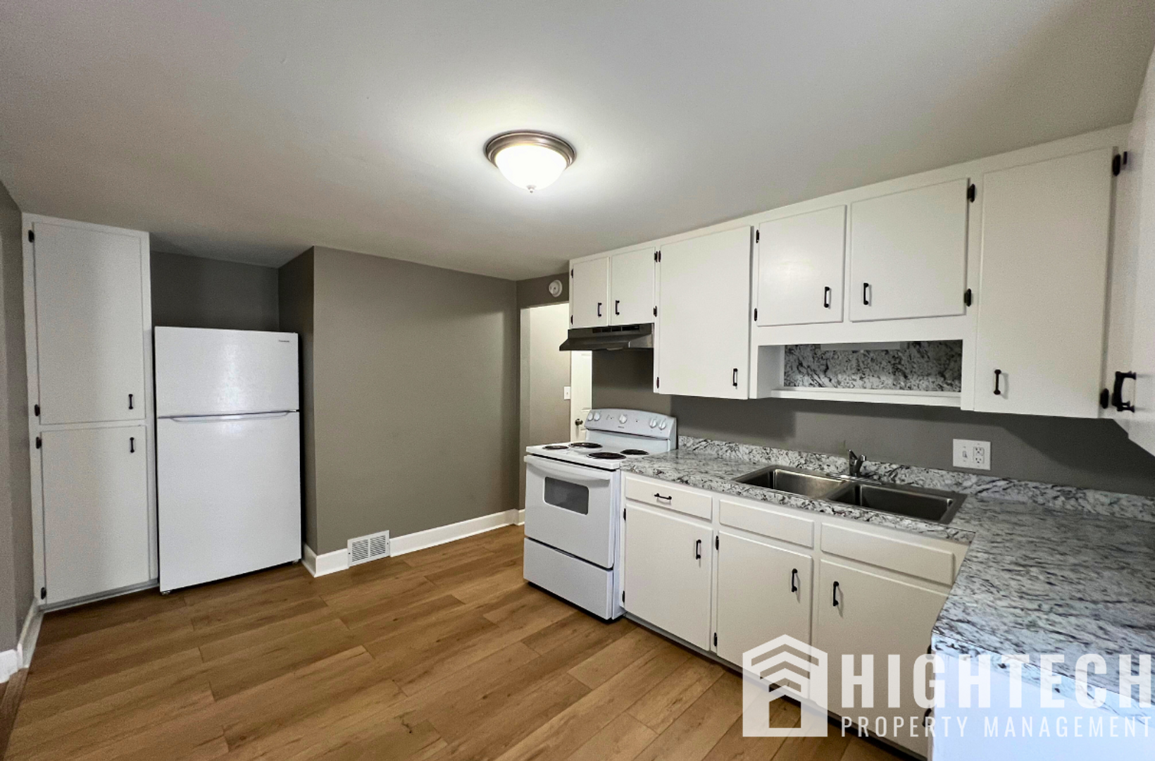 219 E McPherson Hwy unit 219 E Mcpherson Hwy Unit 4 – photo 2