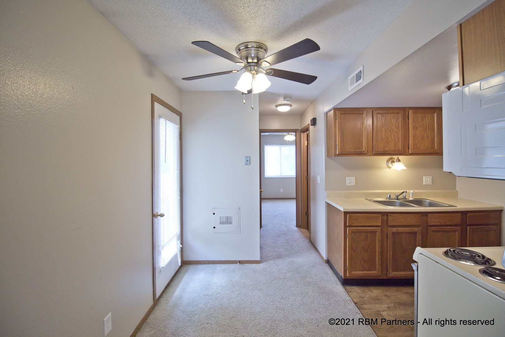 1711 N Main St unit 1713-D – photo 4