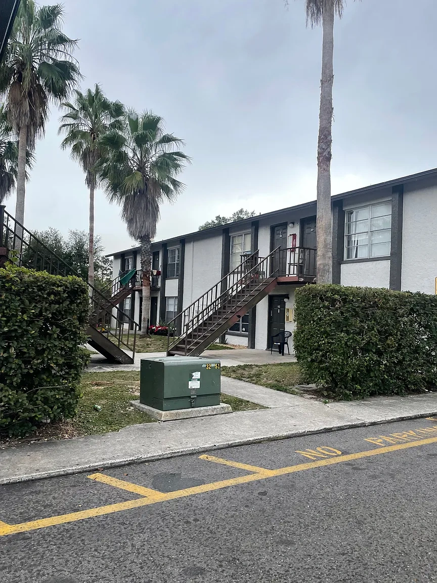 Baywatch Apartments – photo 5