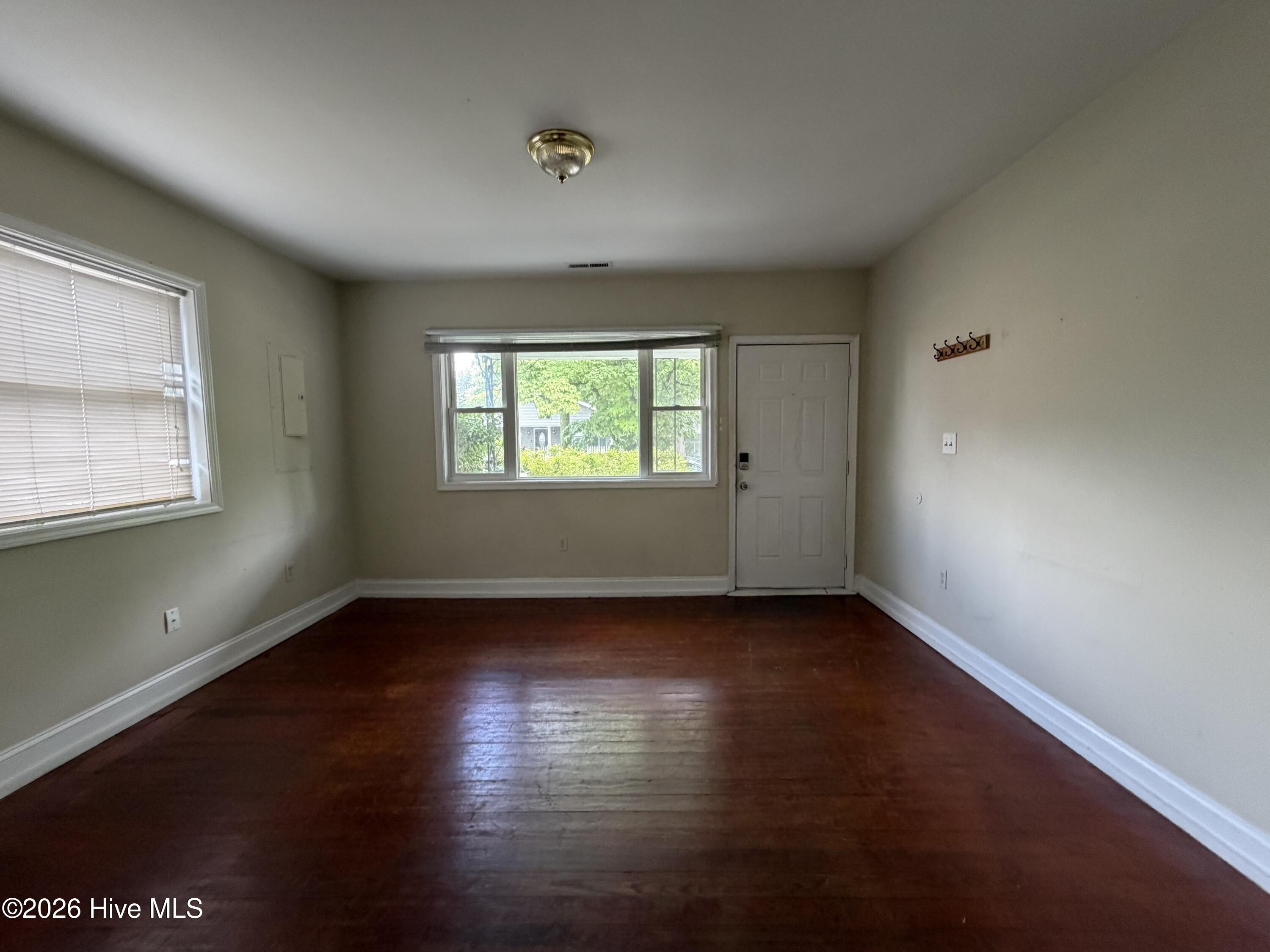 506 S 7th St – photo 4