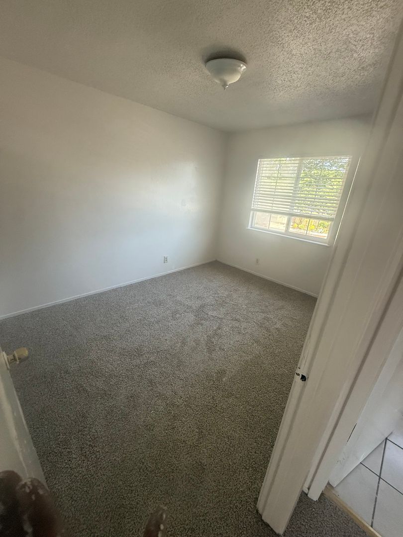 1298 Tripp Ave unit 11 – photo 5