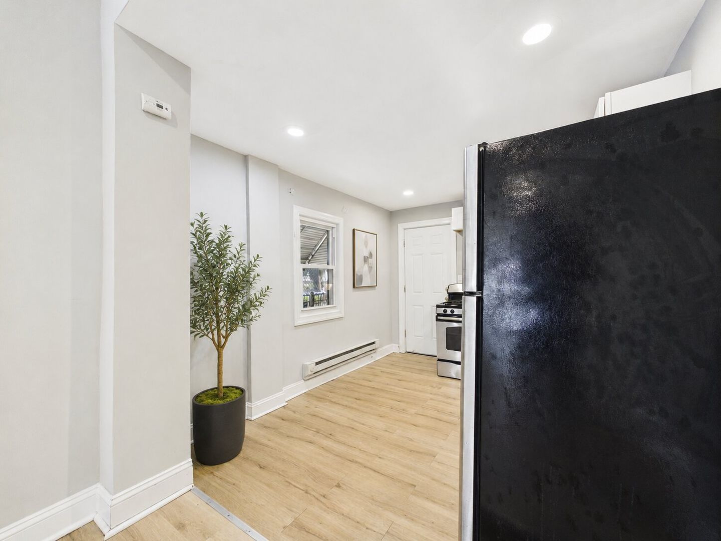80 E Bringhurst St – photo 5