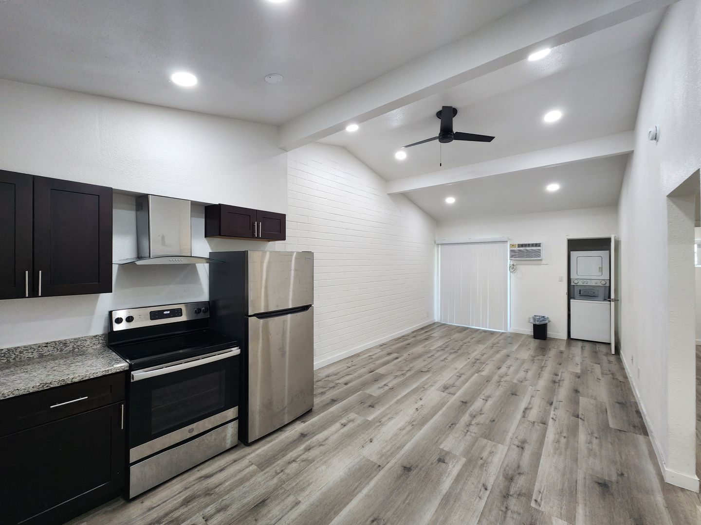 211 S 13th St unit 1 – photo 2