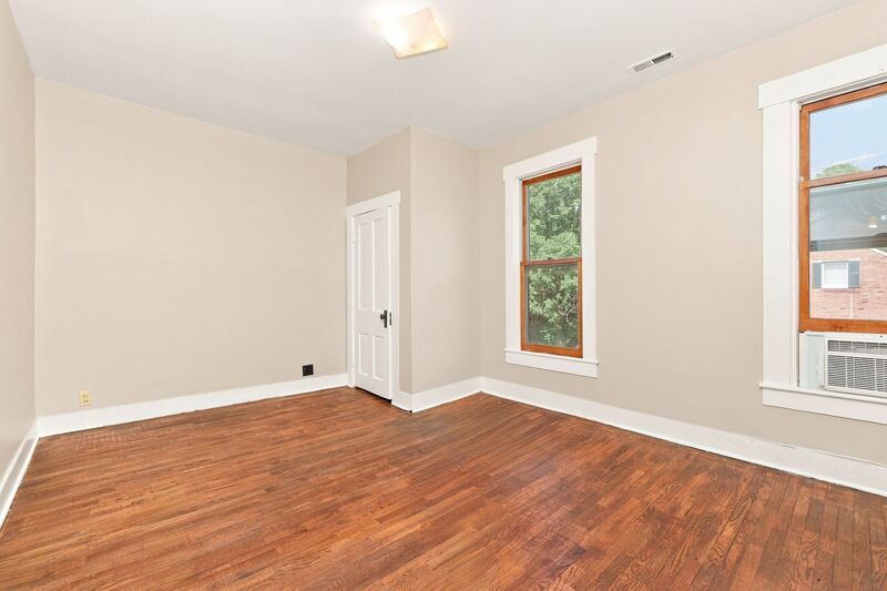 322-324 Bill Edwards Dr unit 322 1/2 – photo 4