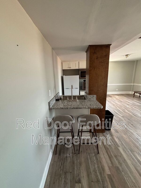 123 N Broad St unit 603 – photo 3