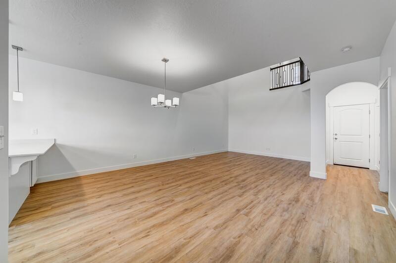 3904 Hardman Way – photo 5