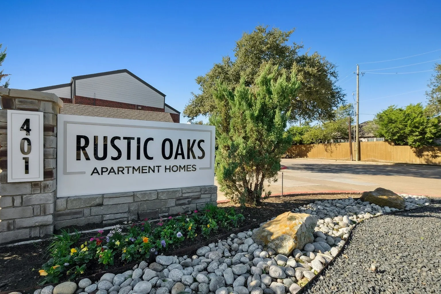 Rustic Oaks – photo 3